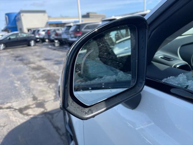 new 2025 Volvo XC40 car, priced at $46,335