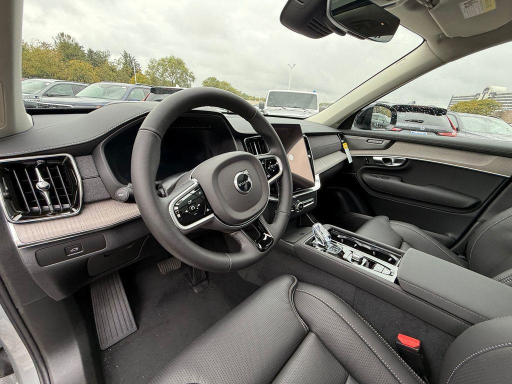 new 2026 Volvo XC90 car, priced at $76,105