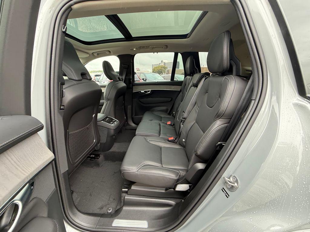 new 2026 Volvo XC90 car, priced at $76,105