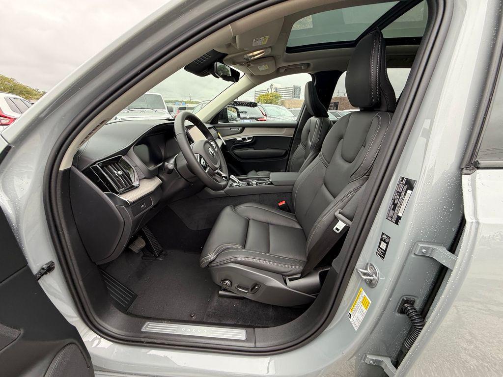 new 2026 Volvo XC90 car, priced at $76,105