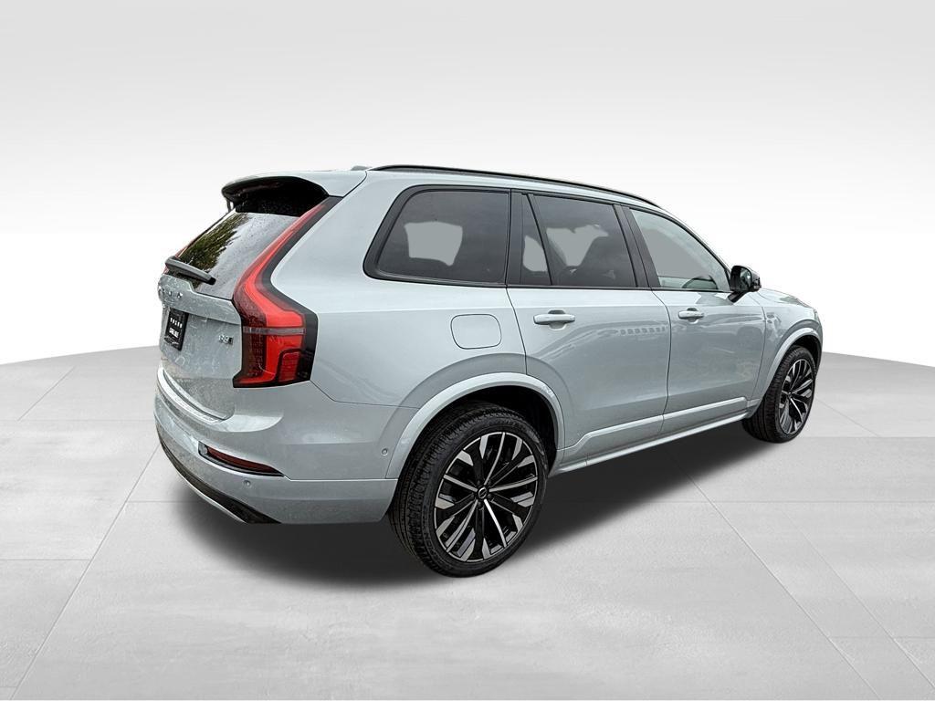 new 2026 Volvo XC90 car, priced at $76,105