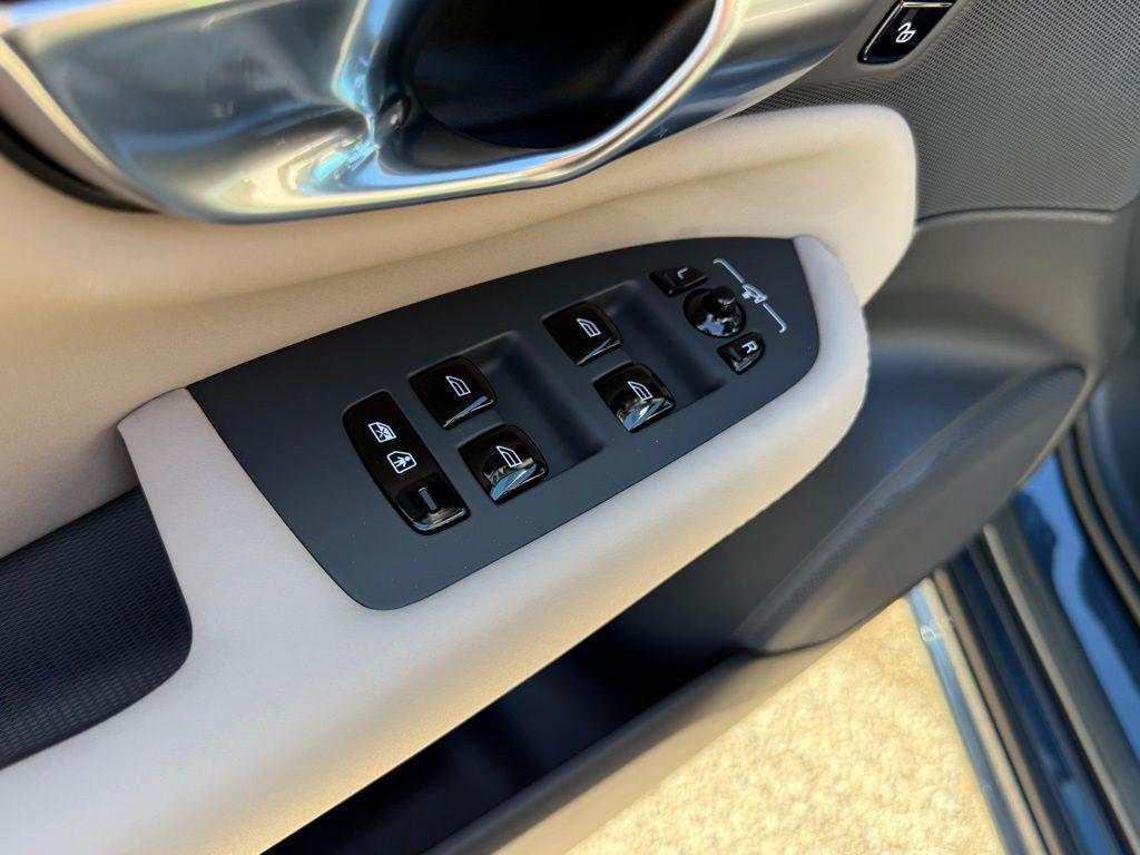 new 2026 Volvo XC90 car, priced at $75,575