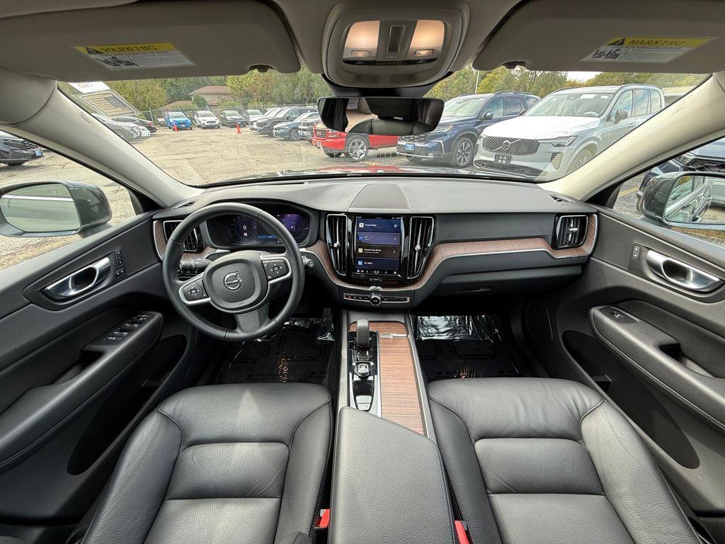 used 2022 Volvo XC60 Recharge Plug-In Hybrid car, priced at $36,205