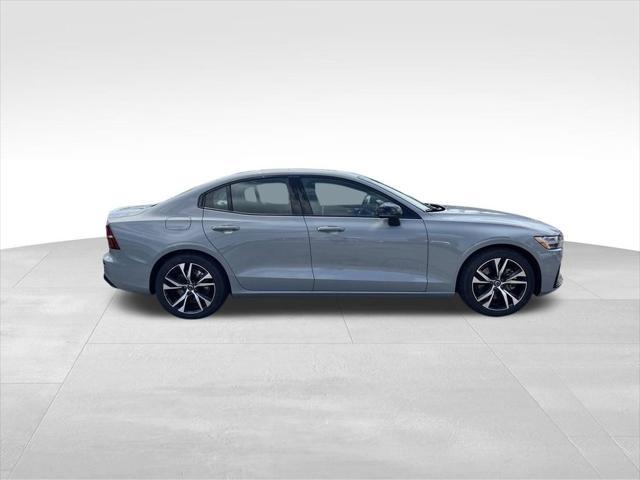 new 2025 Volvo S60 car, priced at $47,465