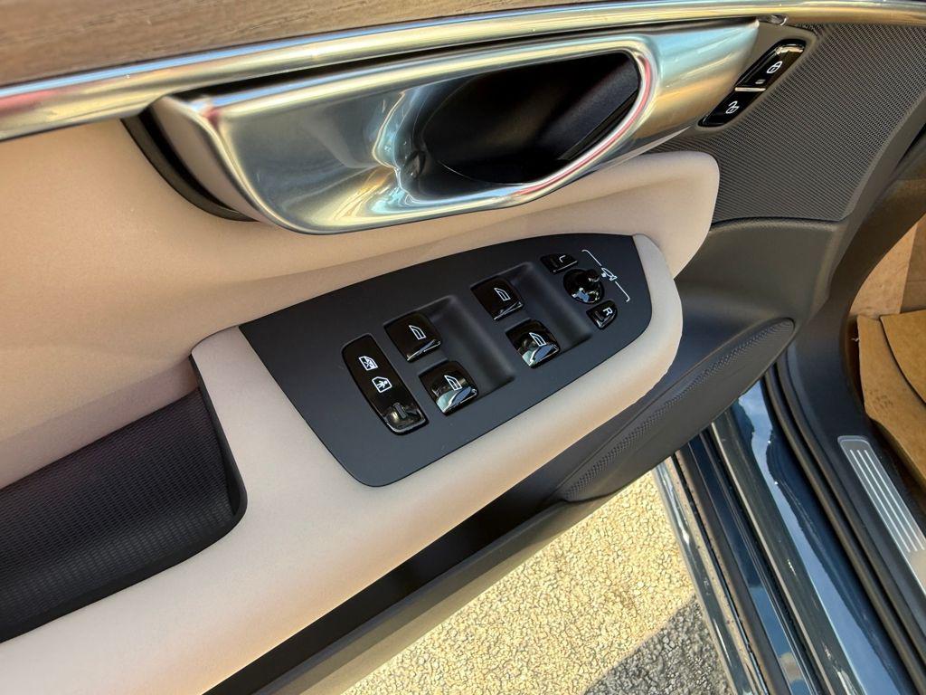 new 2026 Volvo XC90 car, priced at $71,575