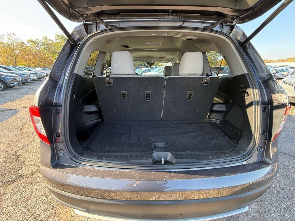 used 2021 Honda Pilot car, priced at $23,230