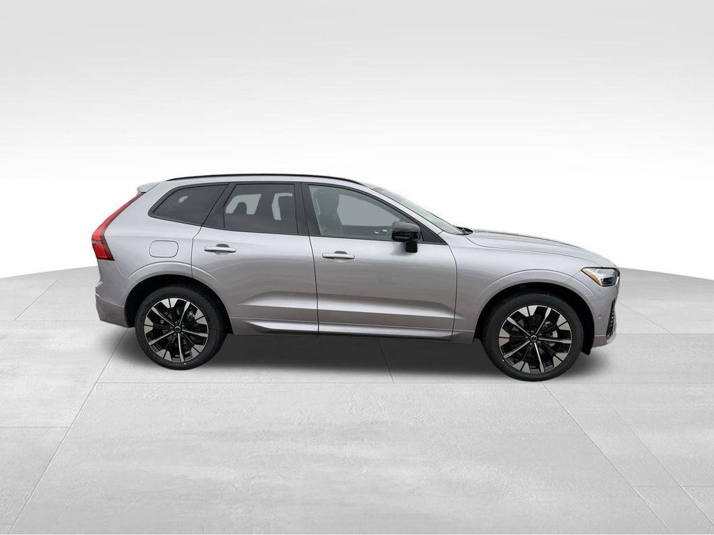 new 2026 Volvo XC60 car, priced at $54,985