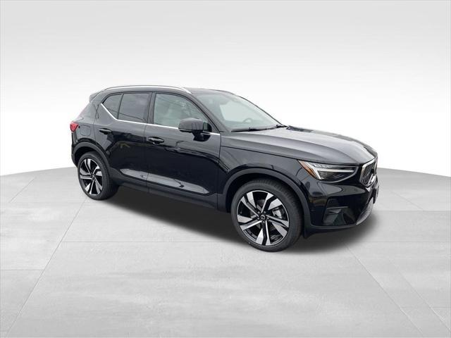 new 2025 Volvo XC40 car, priced at $48,290