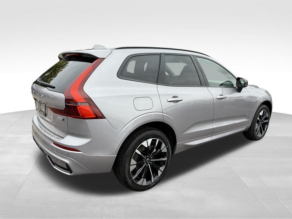 new 2026 Volvo XC60 car, priced at $54,985