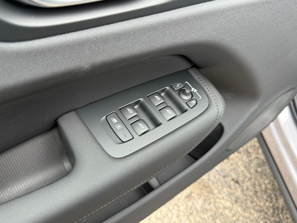 new 2026 Volvo XC60 car, priced at $54,985