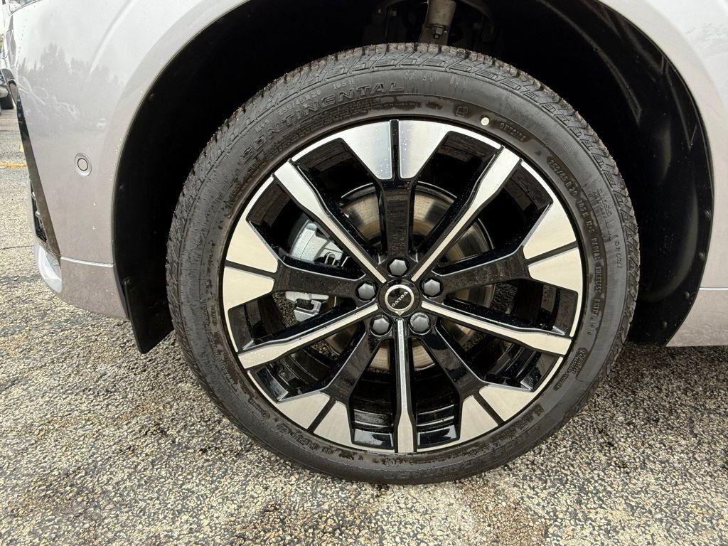 new 2026 Volvo XC60 car, priced at $54,985