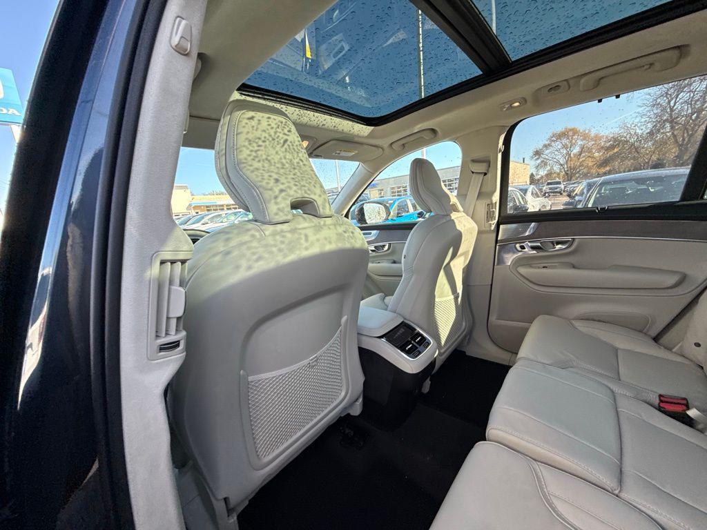 new 2026 Volvo XC90 car, priced at $77,855
