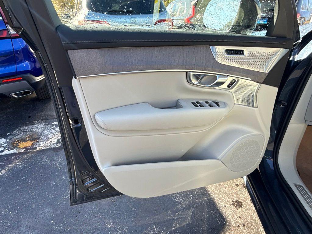 new 2026 Volvo XC90 car, priced at $77,855