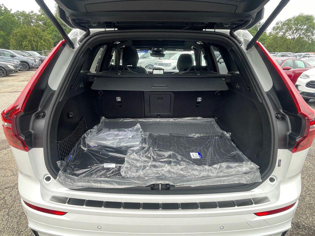 new 2026 Volvo XC60 car, priced at $61,340