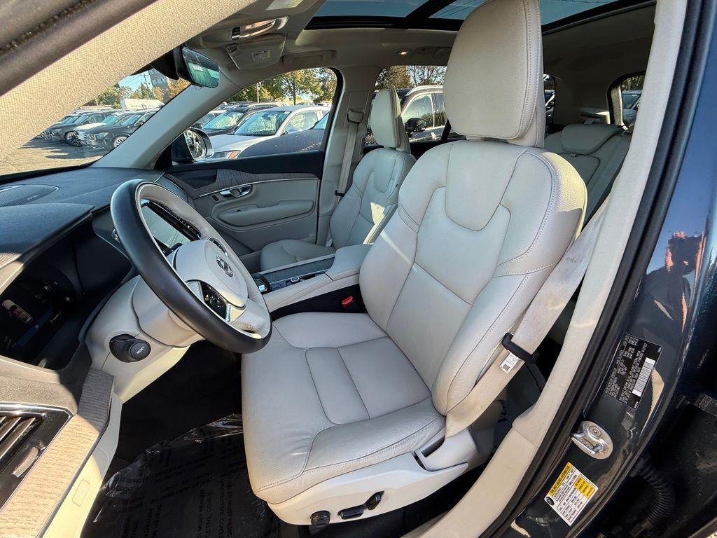 used 2023 Volvo XC90 car, priced at $39,999