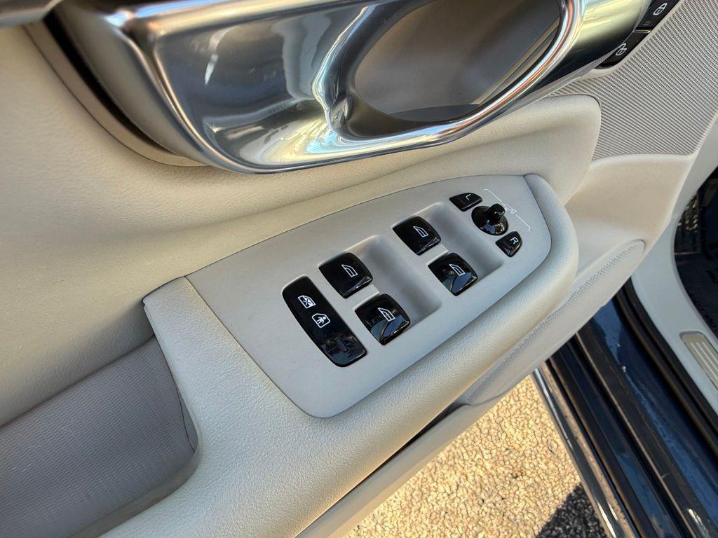 used 2023 Volvo XC90 car, priced at $39,999