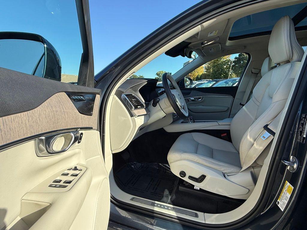 used 2023 Volvo XC90 car, priced at $39,999