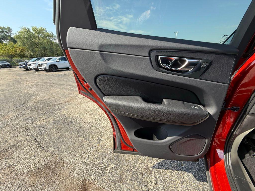 used 2018 Volvo XC60 car, priced at $16,998