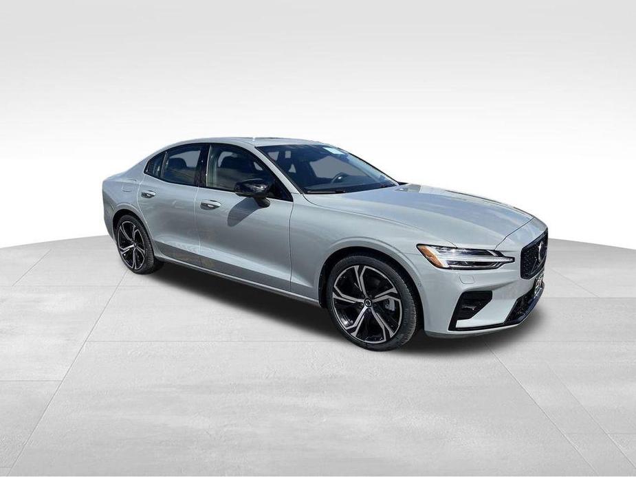 new 2024 Volvo S60 car, priced at $51,925