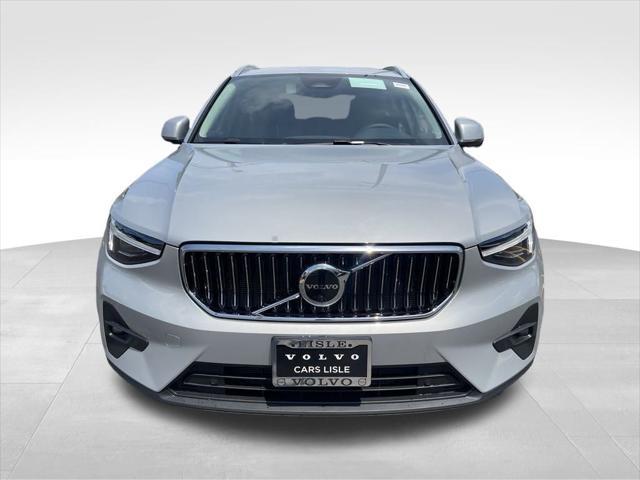 new 2025 Volvo XC40 car, priced at $48,025