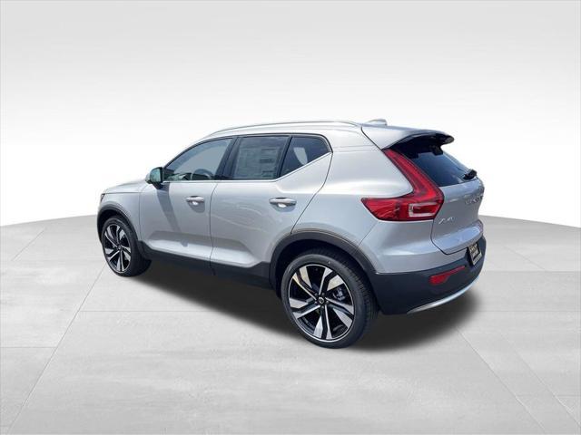 new 2025 Volvo XC40 car, priced at $48,025