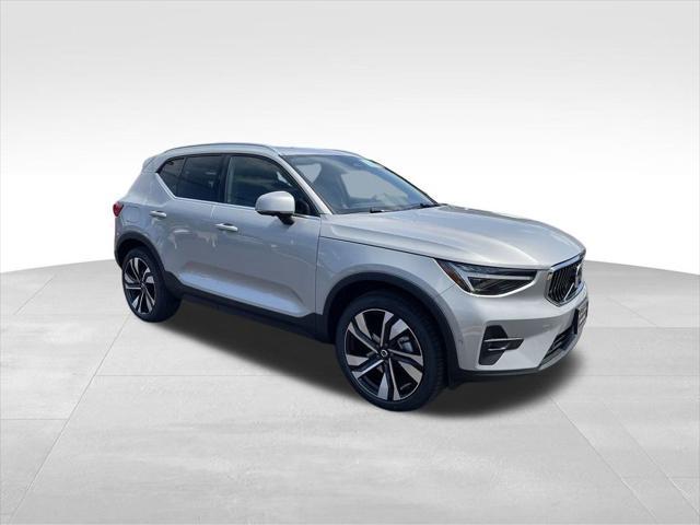 new 2025 Volvo XC40 car, priced at $48,025