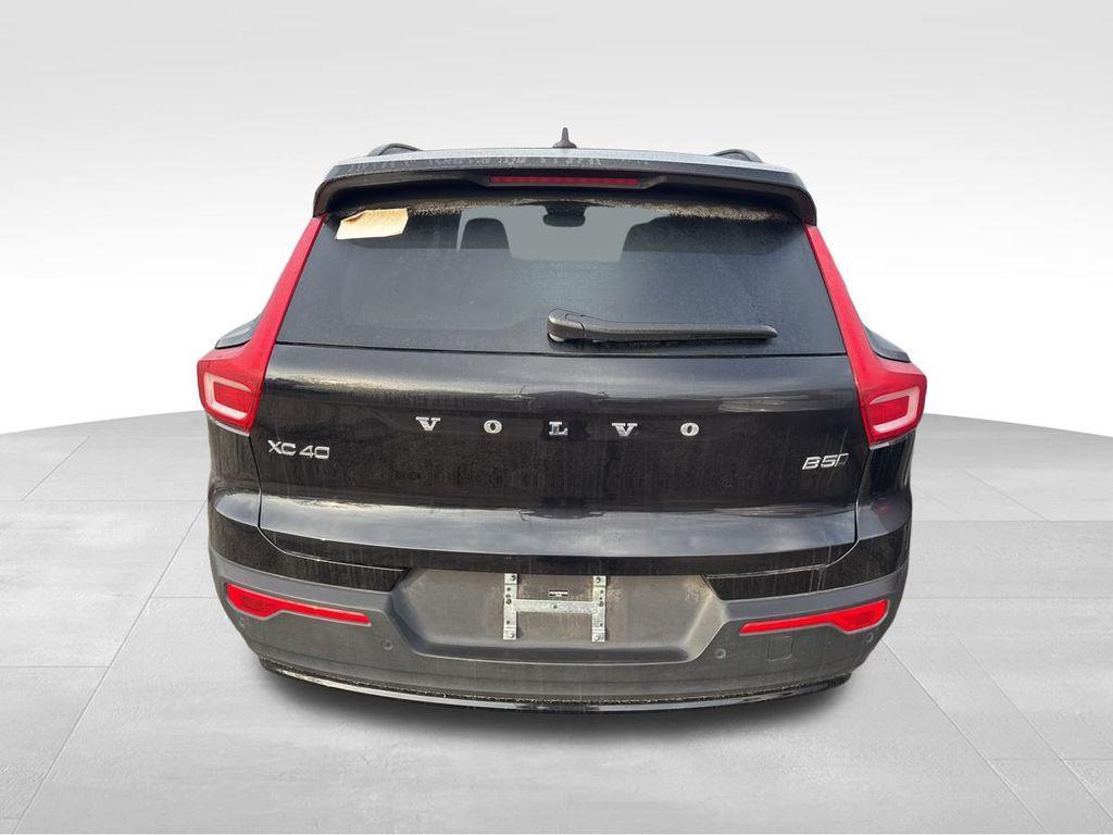 used 2025 Volvo XC40 car, priced at $33,994