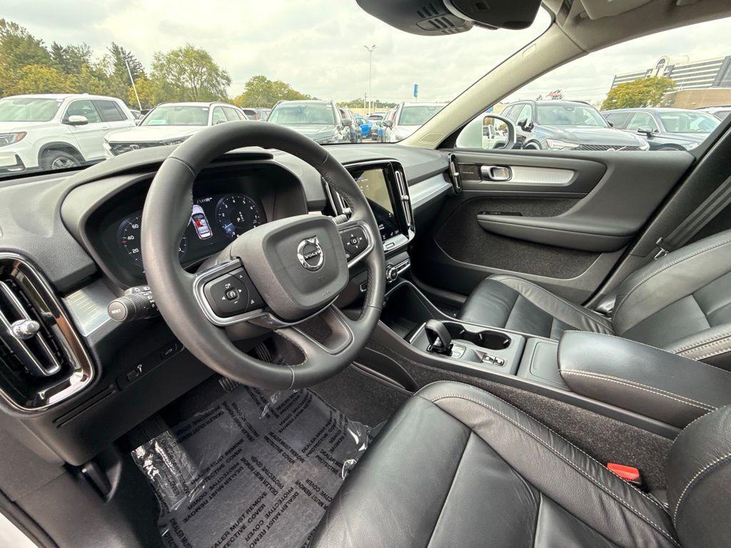 used 2022 Volvo XC40 car, priced at $17,914