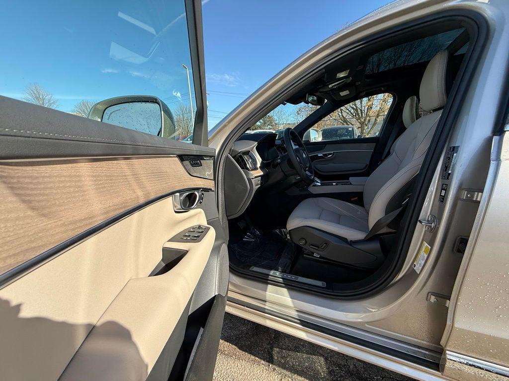 used 2026 Volvo XC90 Plug-In Hybrid car, priced at $71,989