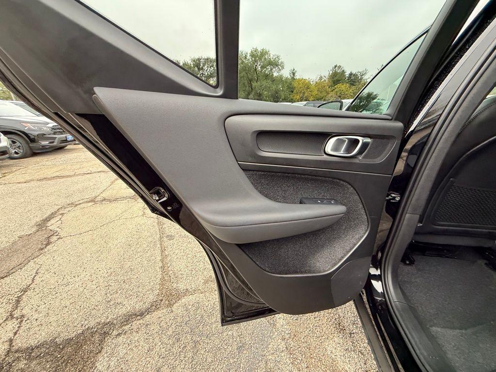 used 2025 Volvo XC40 car, priced at $35,665