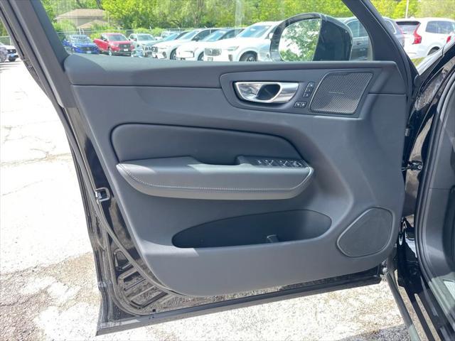 new 2025 Volvo XC60 car, priced at $58,660