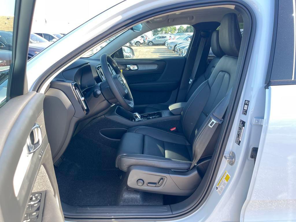 new 2026 Volvo XC40 car, priced at $51,975
