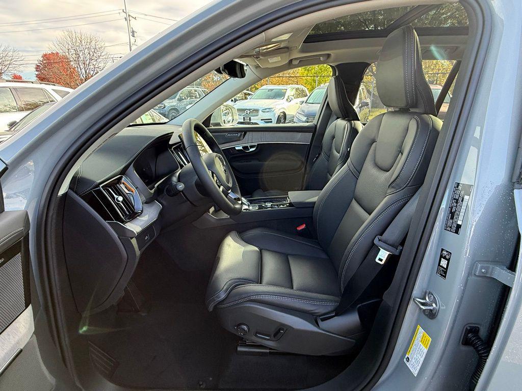 new 2026 Volvo XC90 car, priced at $75,155