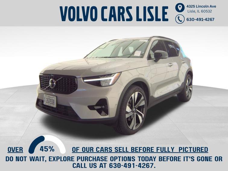 used 2025 Volvo XC40 car, priced at $34,800