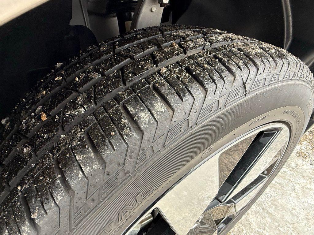 new 2025 Volvo XC60 Plug-In Hybrid car, priced at $67,425