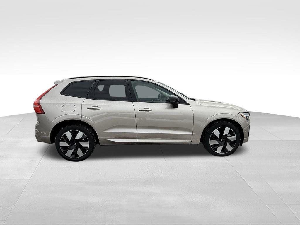 new 2025 Volvo XC60 Plug-In Hybrid car, priced at $67,425