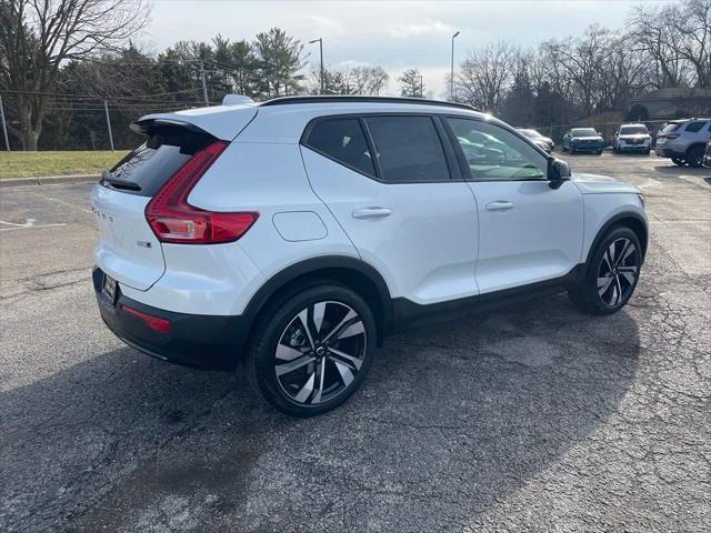 new 2024 Volvo XC40 car, priced at $43,900