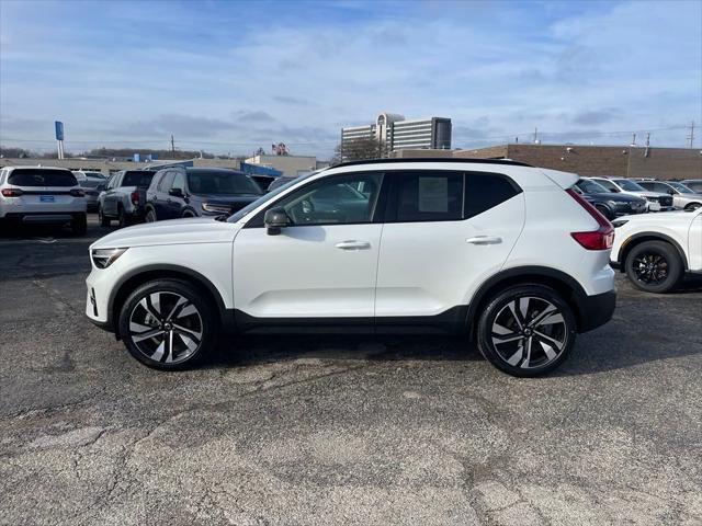 new 2024 Volvo XC40 car, priced at $43,900