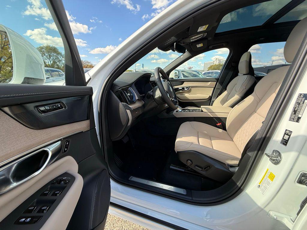 new 2026 Volvo XC90 car, priced at $71,825