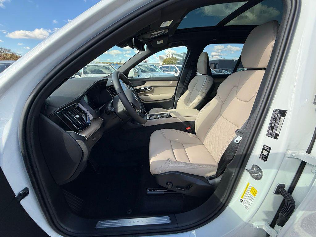 new 2026 Volvo XC90 car, priced at $71,825
