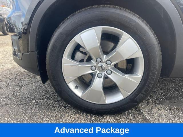 used 2022 Volvo XC40 car, priced at $21,500