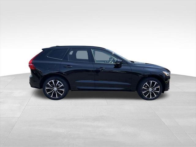 new 2025 Volvo XC60 car, priced at $53,725