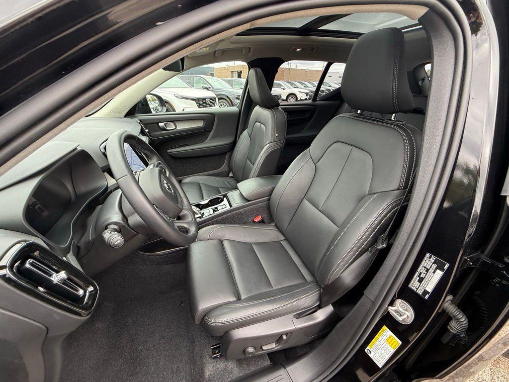 used 2025 Volvo XC40 car, priced at $36,180