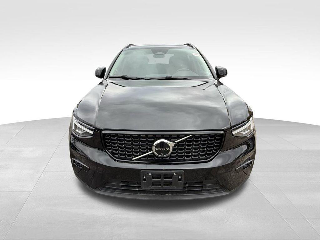 used 2025 Volvo XC40 car, priced at $36,180