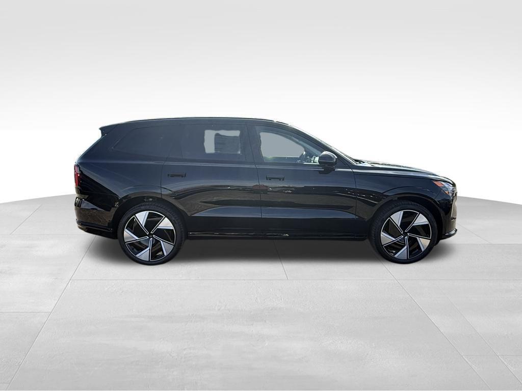 new 2025 Volvo EX90 car, priced at $78,217