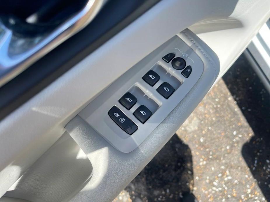 new 2024 Volvo XC60 Recharge Plug-In Hybrid car, priced at $62,925