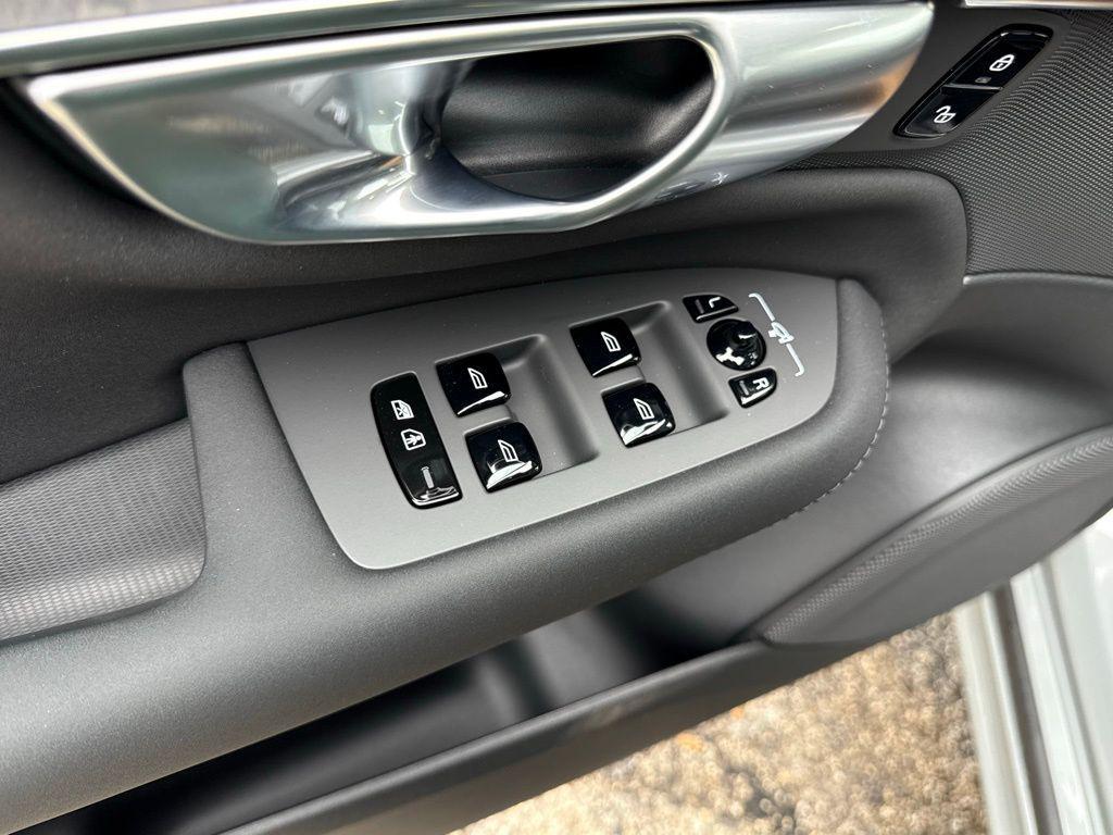 new 2026 Volvo XC90 car, priced at $72,105