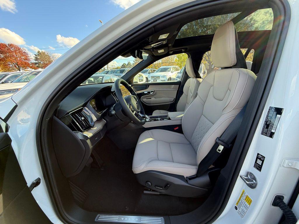 new 2026 Volvo XC90 car, priced at $68,410