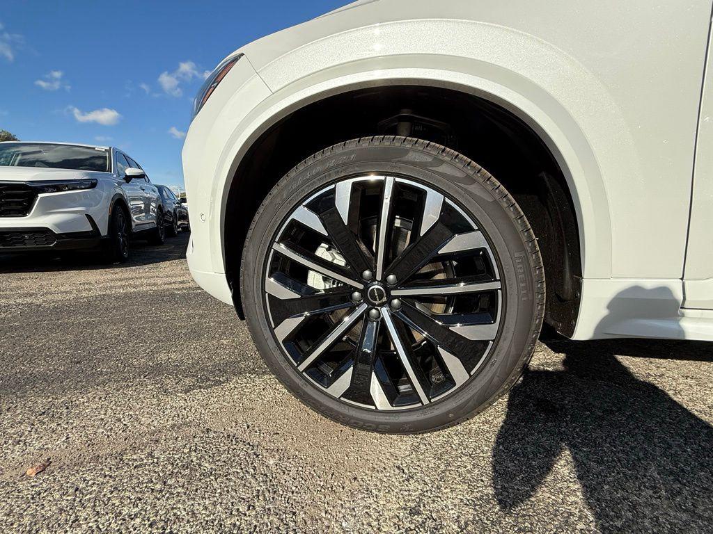 new 2026 Volvo XC90 car, priced at $68,410