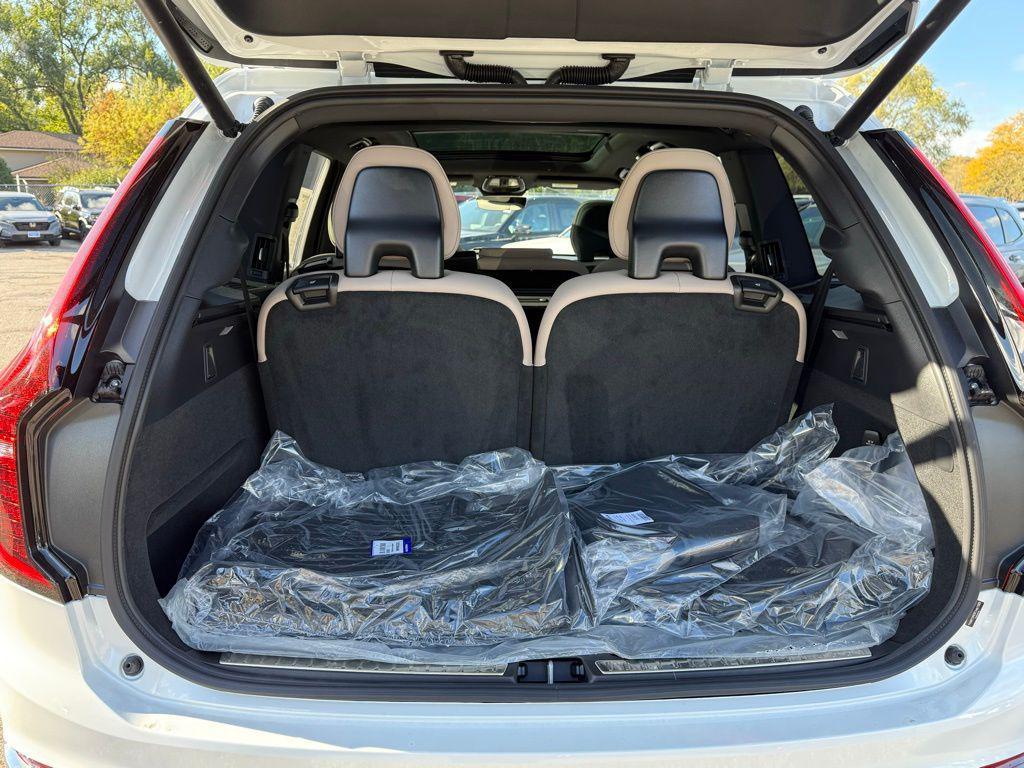 new 2026 Volvo XC90 car, priced at $68,410